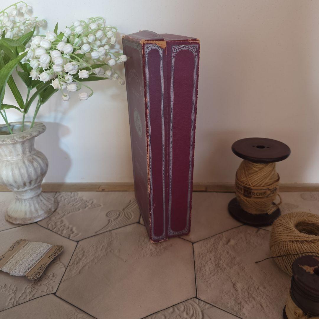 専用となります フランスアンティーク 糸箱 デットストック糸付き 裁縫