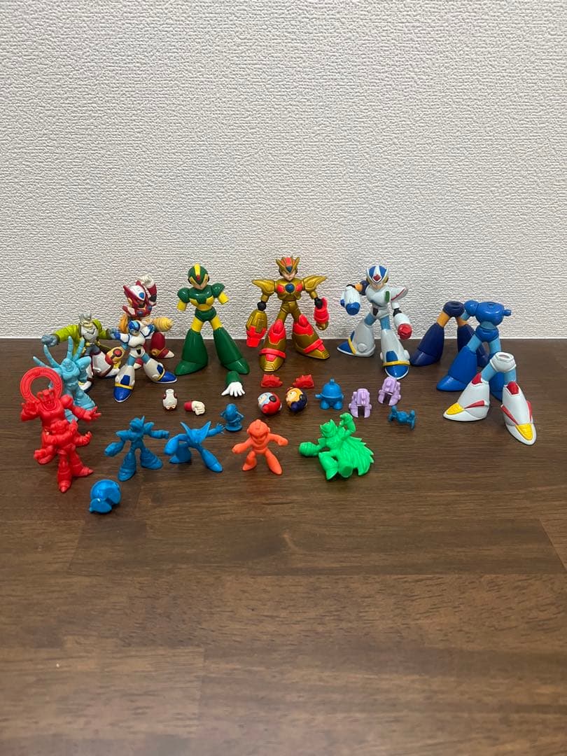ロックマン X フィギュア ガチャ 当時物 レトロ ゴム人形 - メルカリ