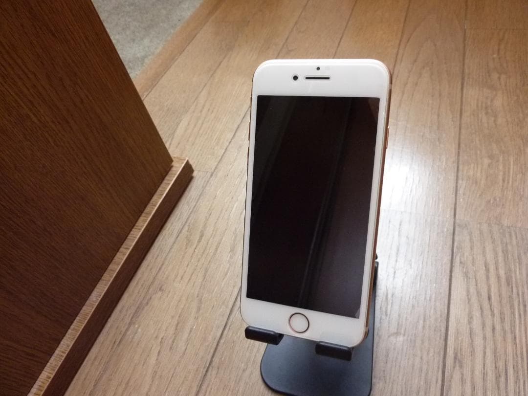 iphone 8 64G ゴールド SIMフリー