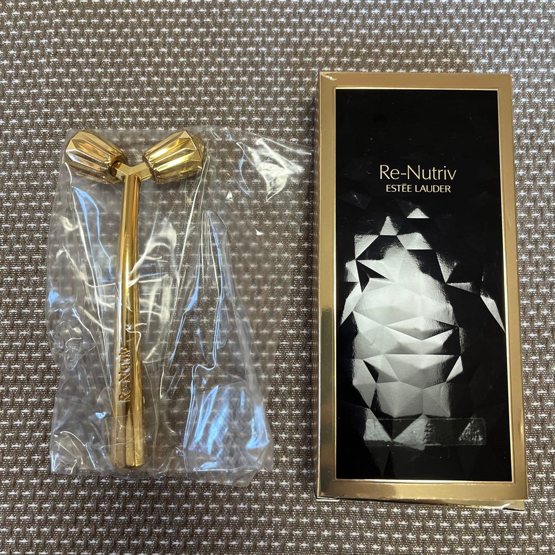 エスティーローダー リニュートリィブ フェイシャル ローラー - メルカリ