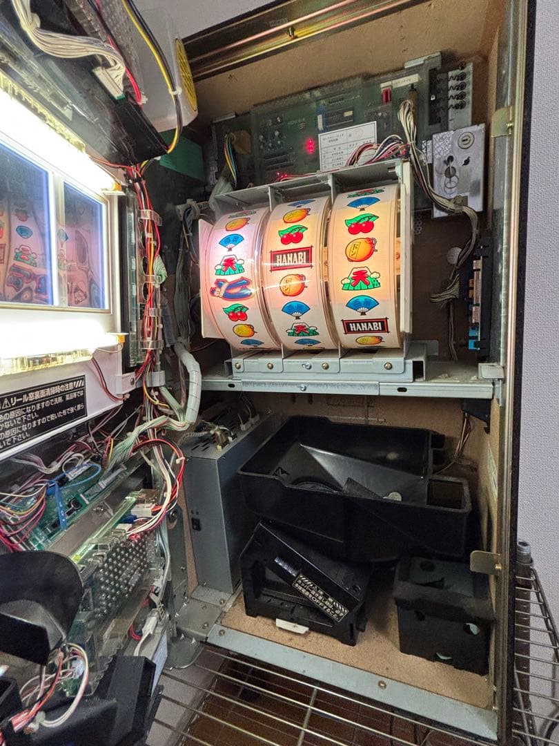 メ*ミ様 花火百景 スロットマシン　4号機