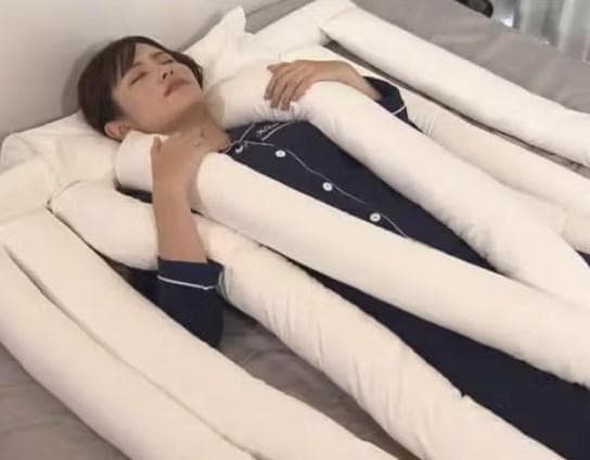 美品】悟空のきもち 睡眠用ふとん うどんふとん 布団 睡眠 快眠 抱き枕