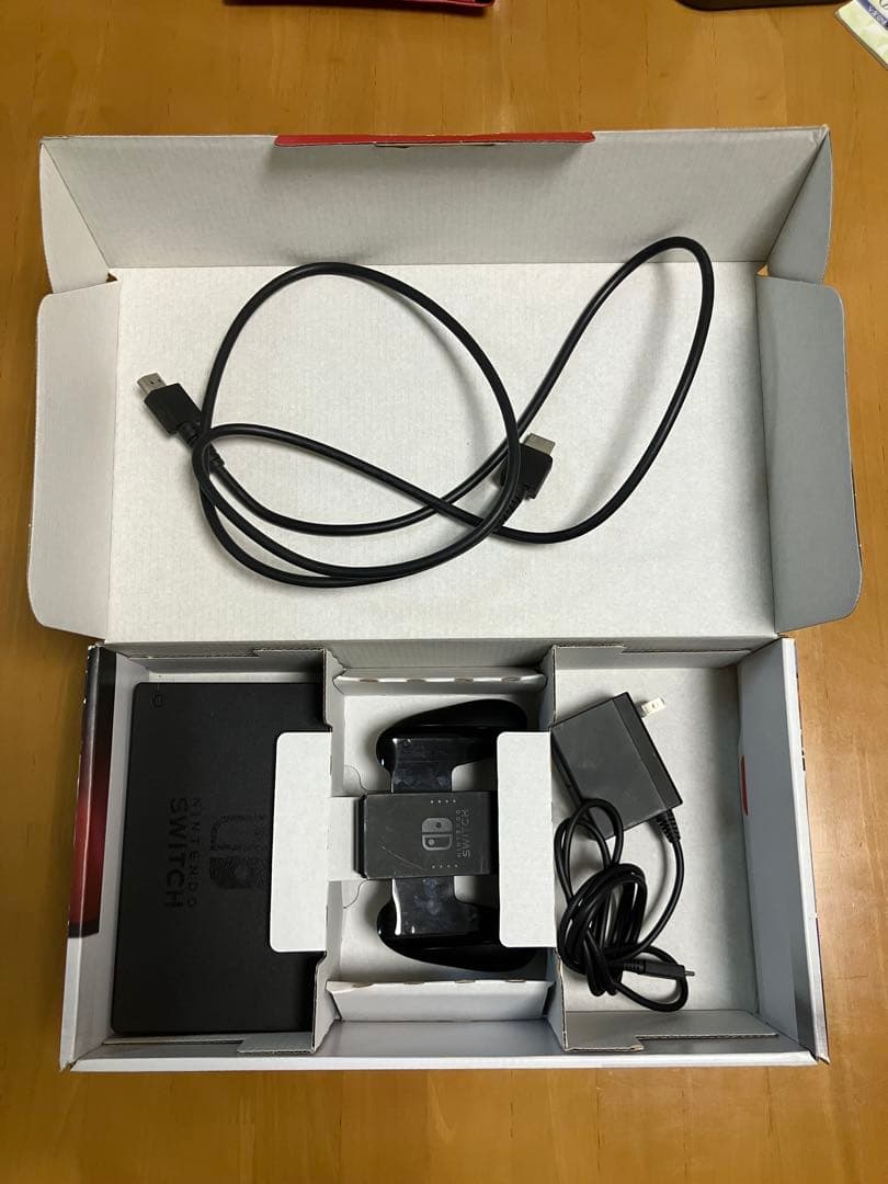 Switch本体 /ゼルダ(ブレス)/ゼルダ(ティアーズ)/マリカー桃鉄/他2本