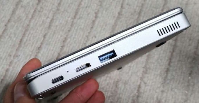 Reevo 8インチ N4100 メモリ8G ストレージ128G＋128G - メルカリ