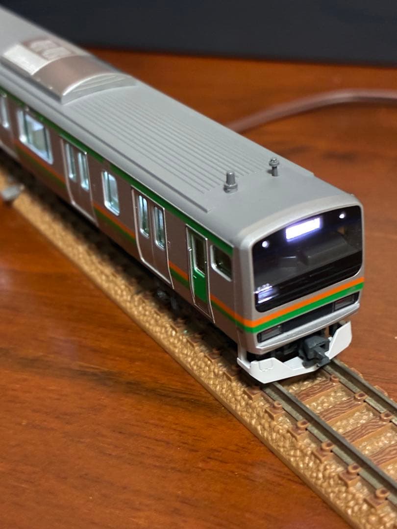 JR E231系8両 kato ライト室内灯点灯確認済