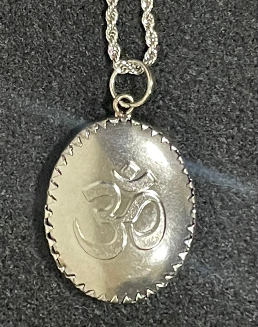 新品】オームペンダント クリシュナペンダントトップおまけつき 藤井風