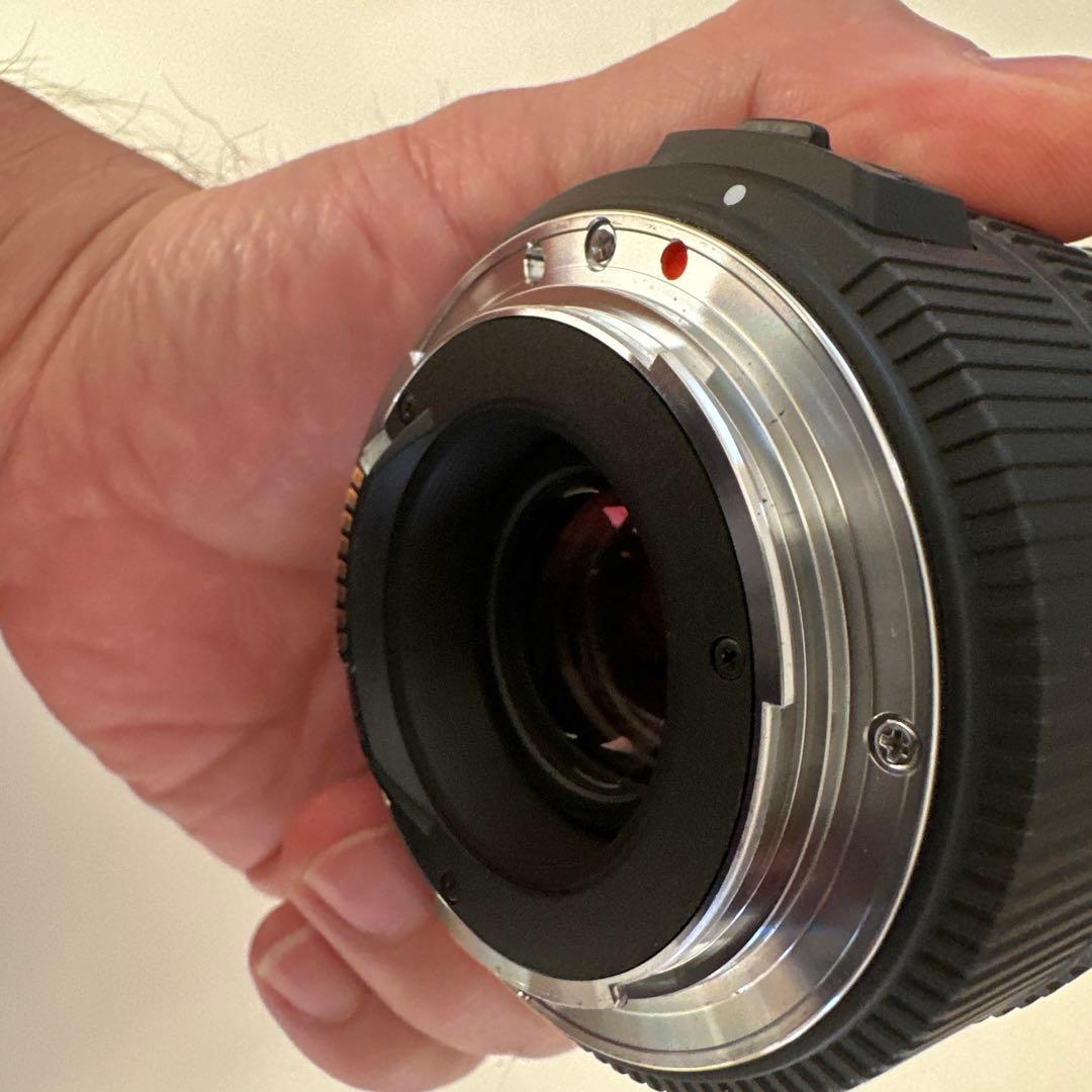 シグマ 8-16mm f4.5-5.6 DC HSM Canon用