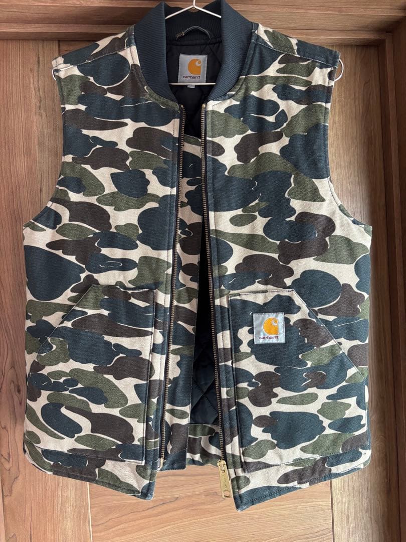 Carhartt カモフラージュ ベスト Sサイズ - メルカリ