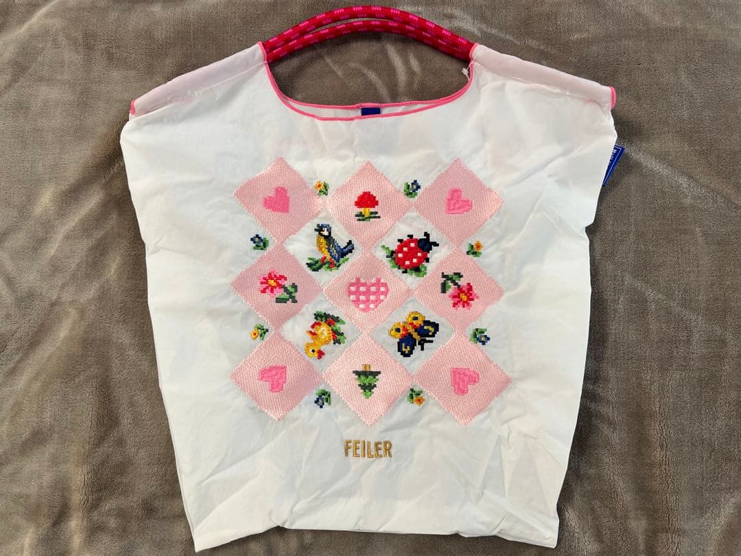 モフ子さん専用【正規品フェイラー】ボールアンドチェーン ホワイトMサイズ モフ子さん専用【正規品フェイラー】ボールアンドチェーン ホワイトM