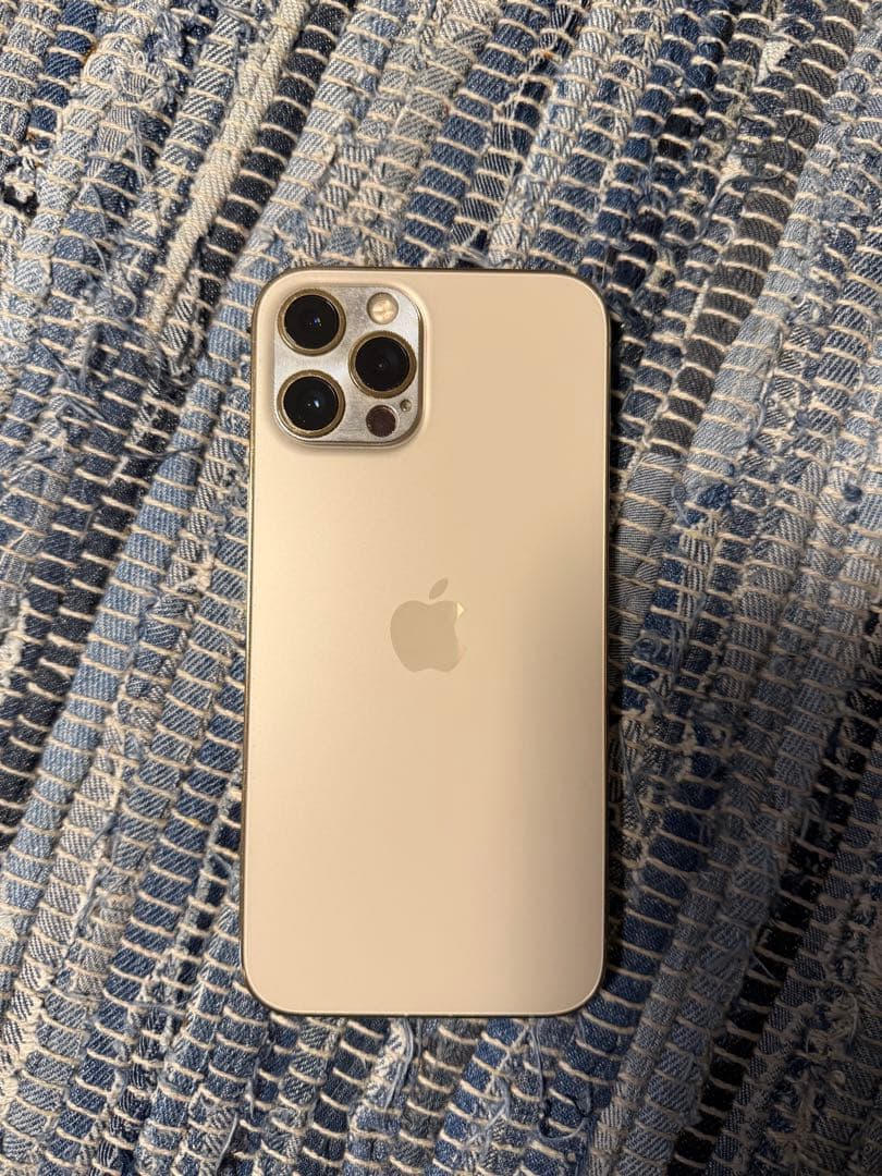 iPhone 12 Pro Max ゴールド - メルカリ