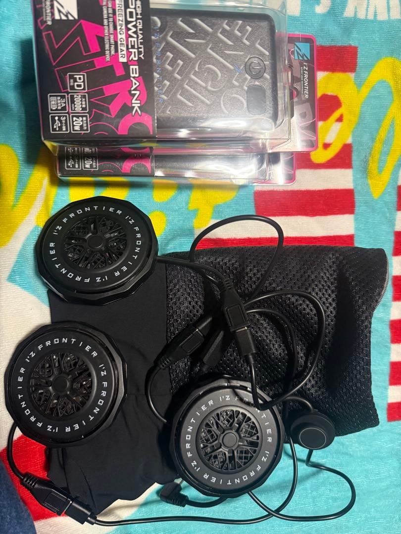 I´Z FRONTIER FREEZING GEAR Lサイズ バッテリー2つ付