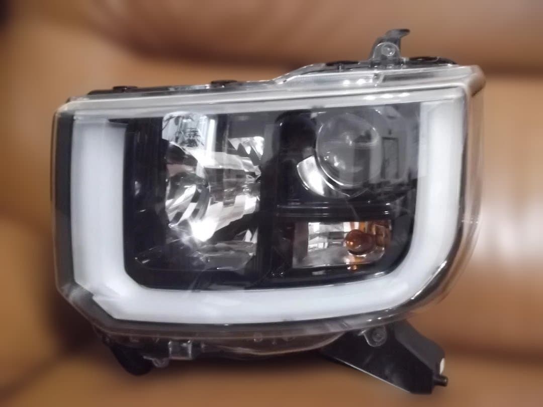 送料無料】ダイハツ ウェイク LED 純正ヘッドライト 左側 助手席側