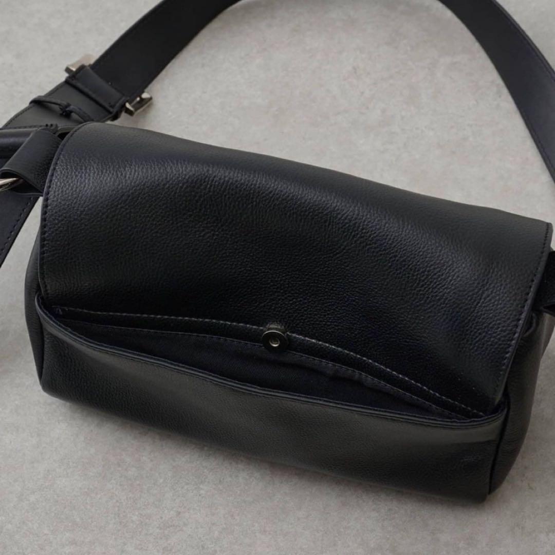 BEARDSLEY(ビアズリー) 《本革》レザーボディバッグ