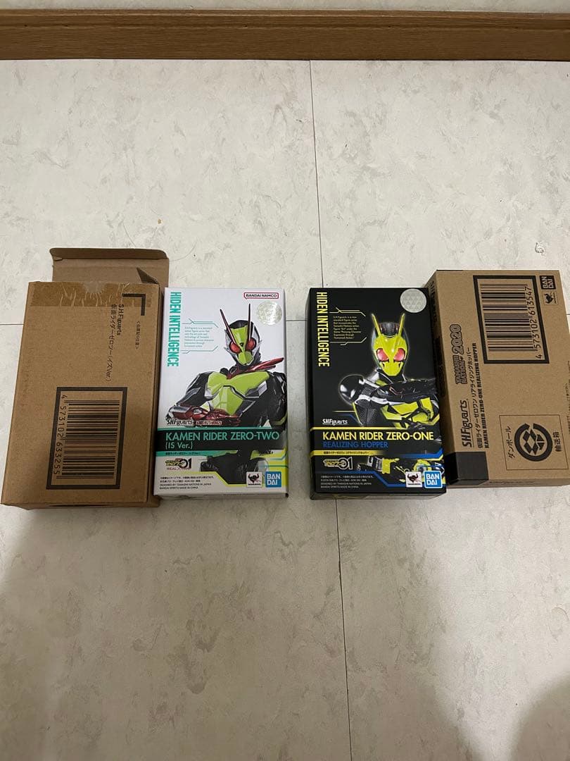 S.H.Figuarts 仮面ライダービルゼロワン イズ ゼロツーイズVer.