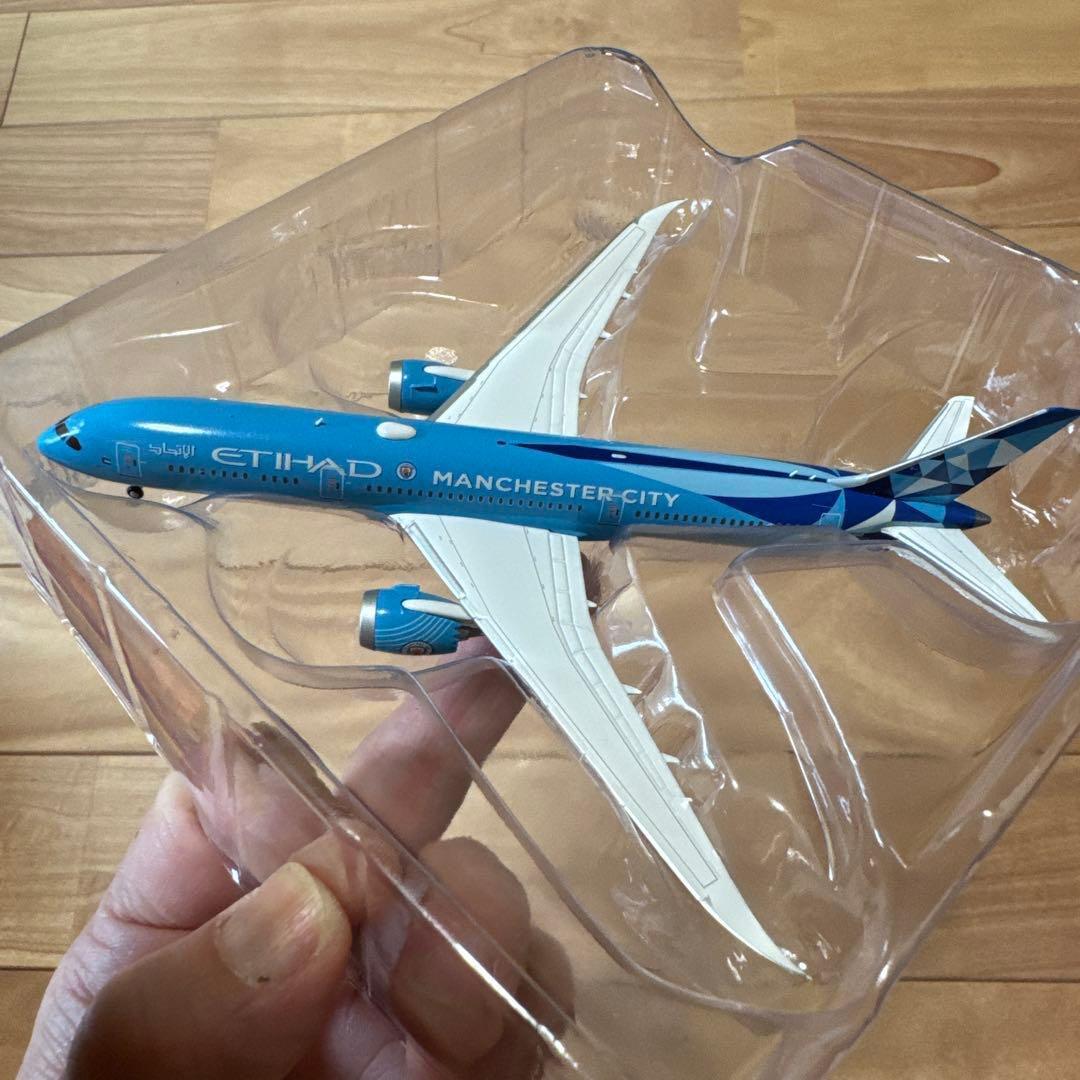 ETIHAD Boeing 787-9 Manchester City