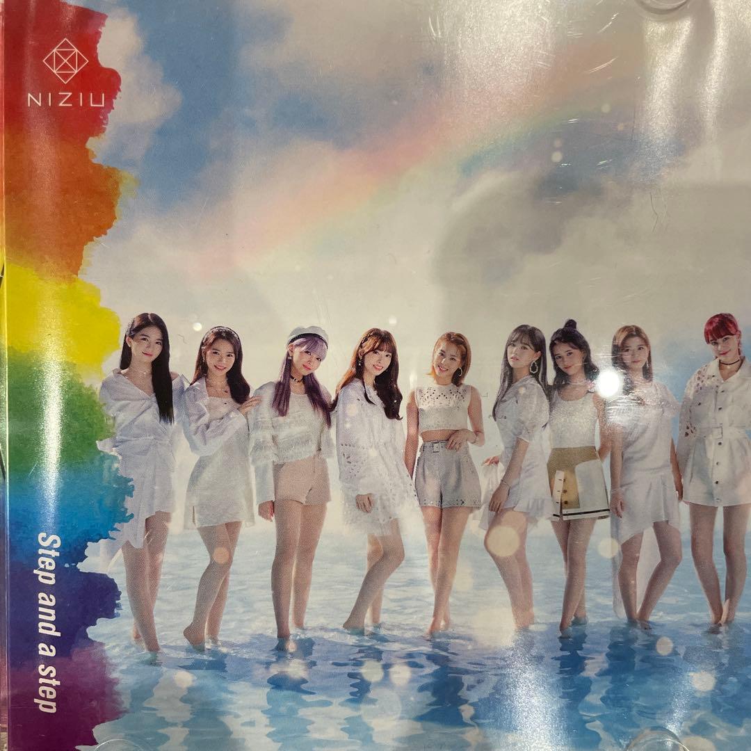 NIZIU Step and a step CD - メルカリ