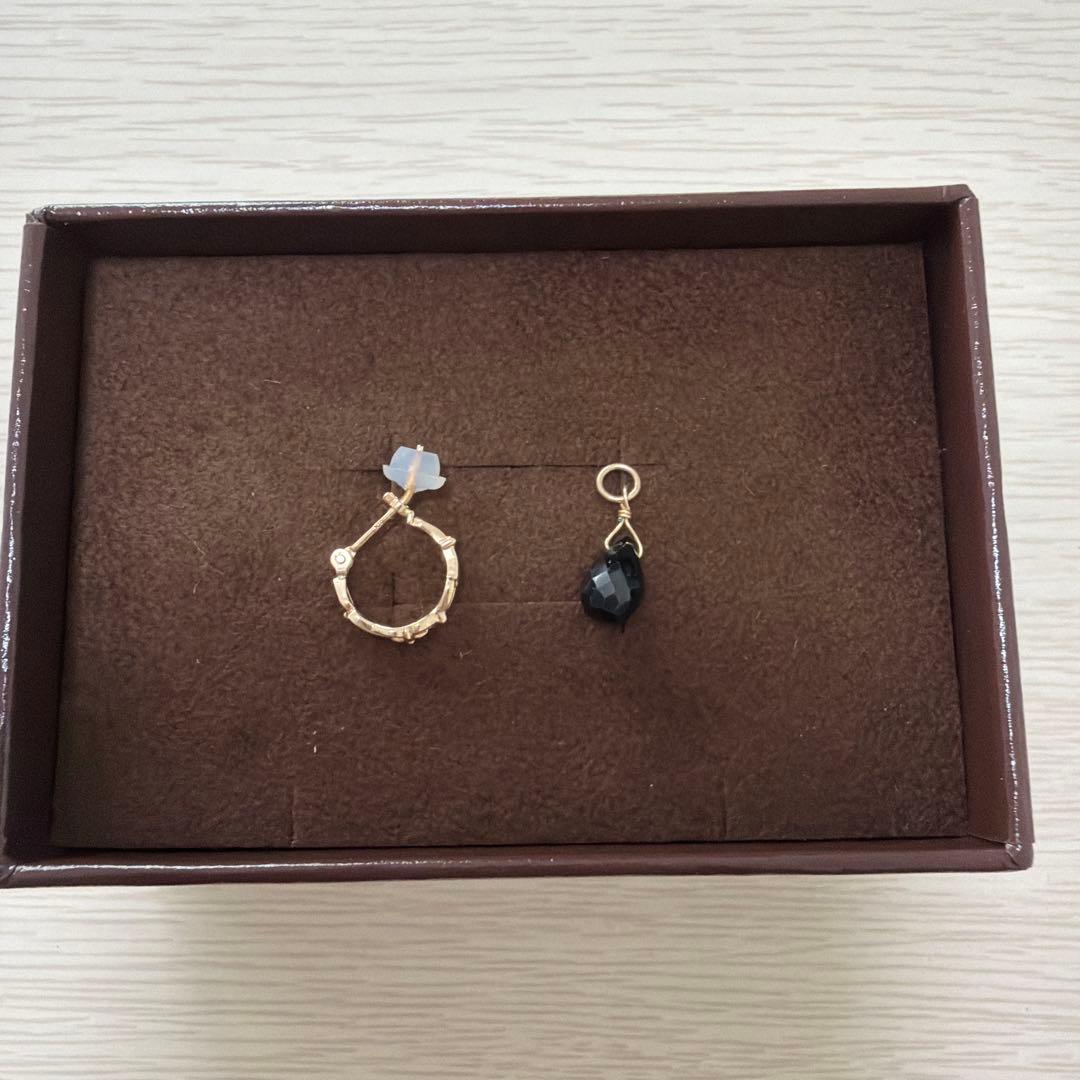 片耳のみ】 アガット K10/GF スピネルピアス+チャームセット