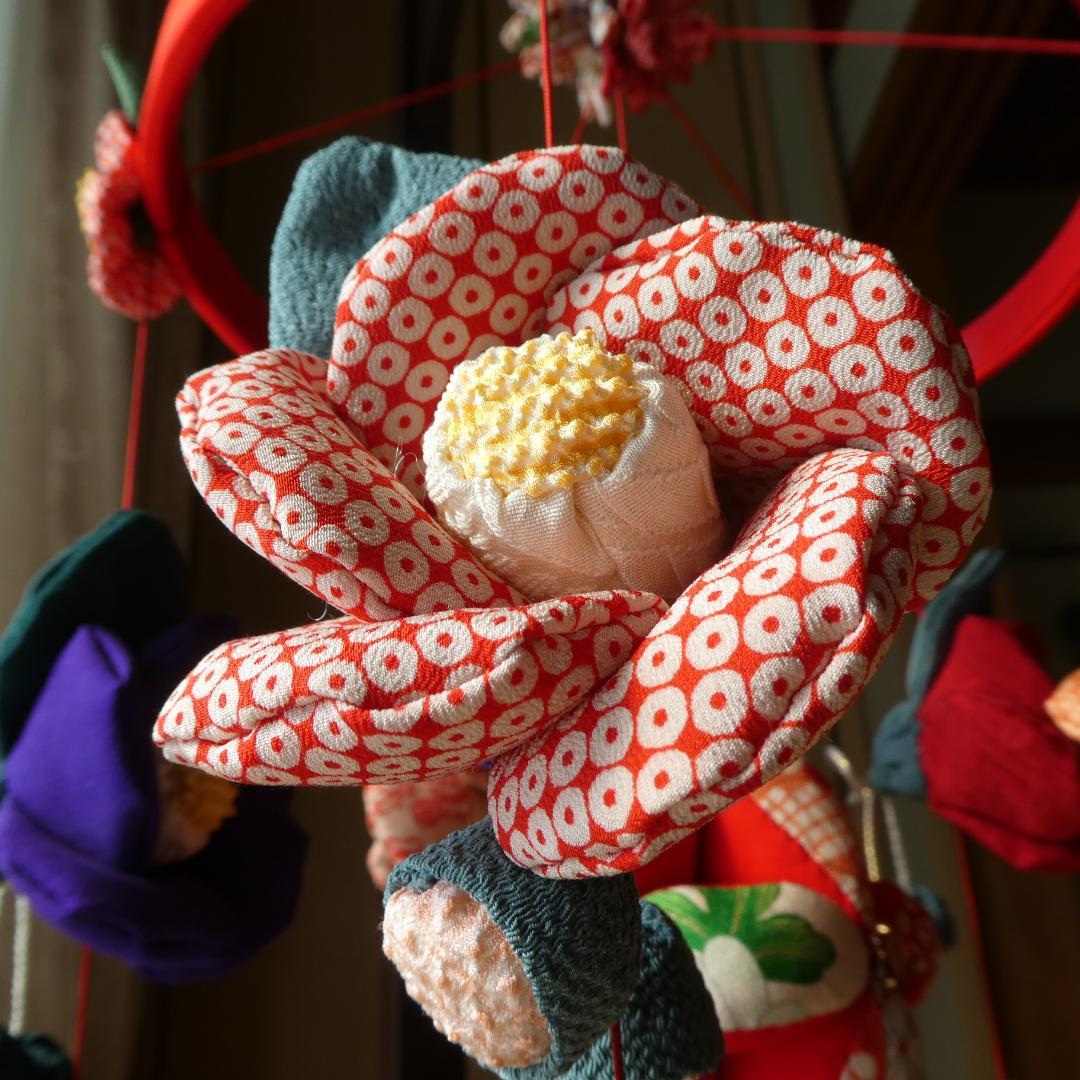 古布 正絹 吊るし椿 錦紗縮緬 アンティーク 疋田模様 さげもん 鬼しぼ