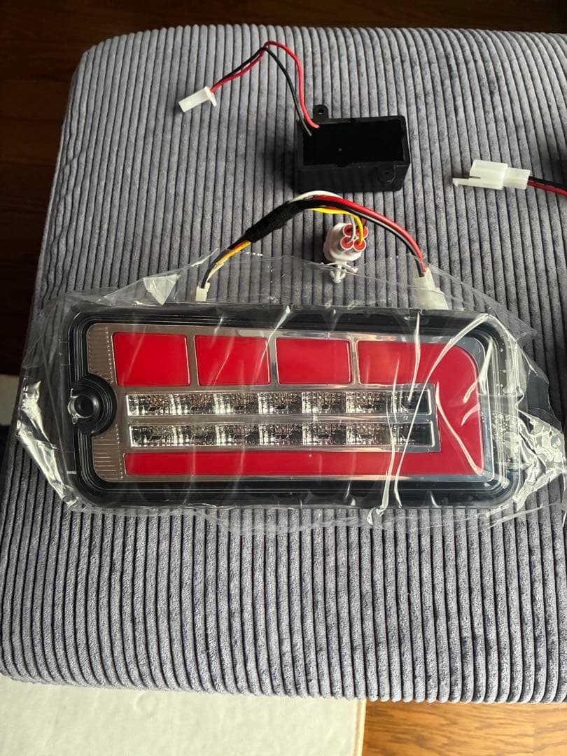 汎用LEDテールランプ2個セット バイゼットトラック - メルカリ
