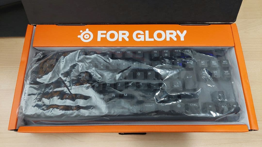 【steelseries】APEX PRO TKL US配列 Apex Pro TKL Gen 3 US - Blemished Box