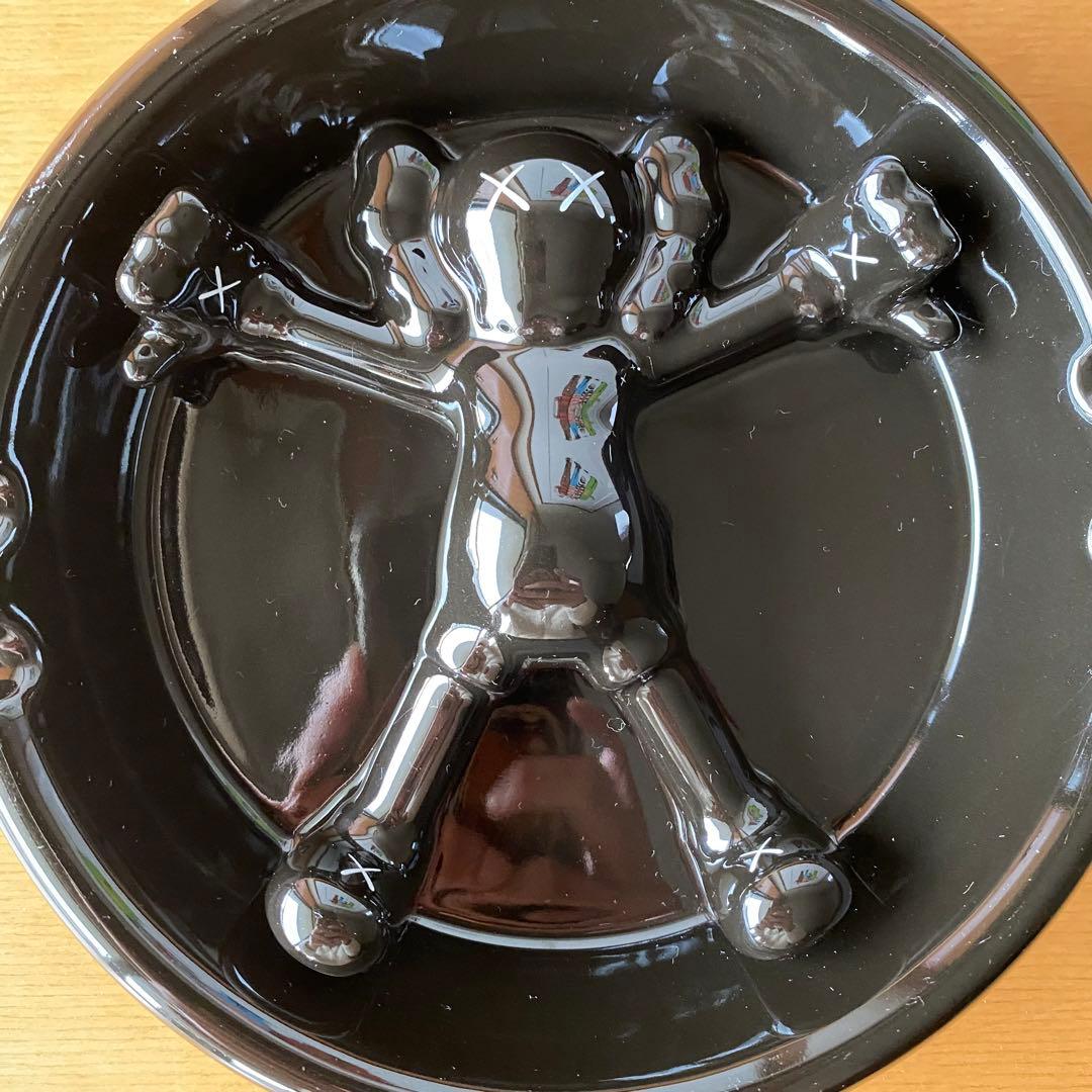 激レア KAWS × Gallery1950 ASHTRAY 灰皿