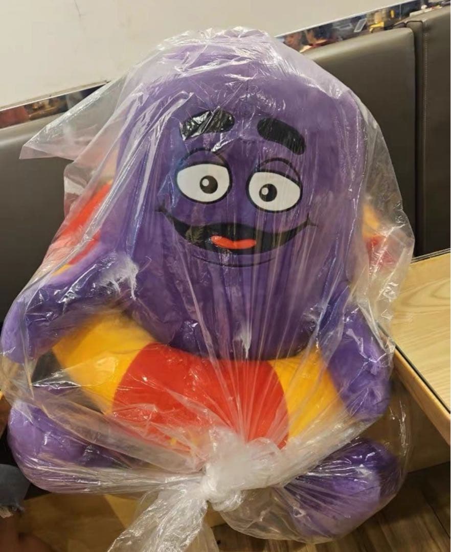 マクドナルド 香港限定 グリマス ビッグサイズ ぬいぐるみ 数量限定