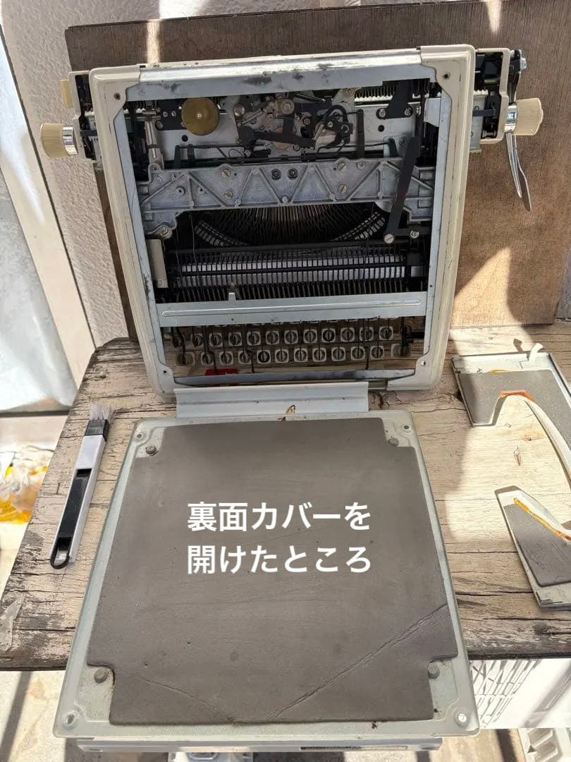 タイプライター（ブラザー製）Deluxe333 黒赤2色インクリボン付