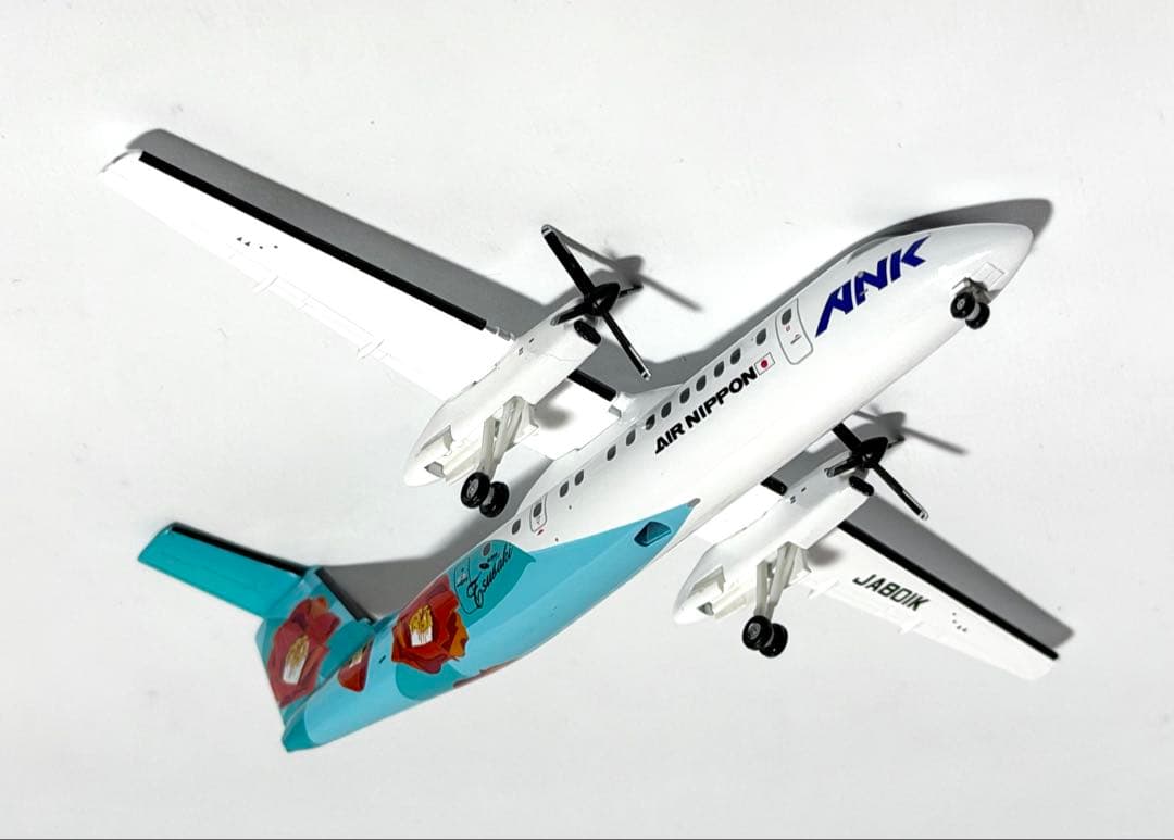 全日空商事 1/200 DHC-8-300 ANK TSUBAKI LIVERY - メルカリ