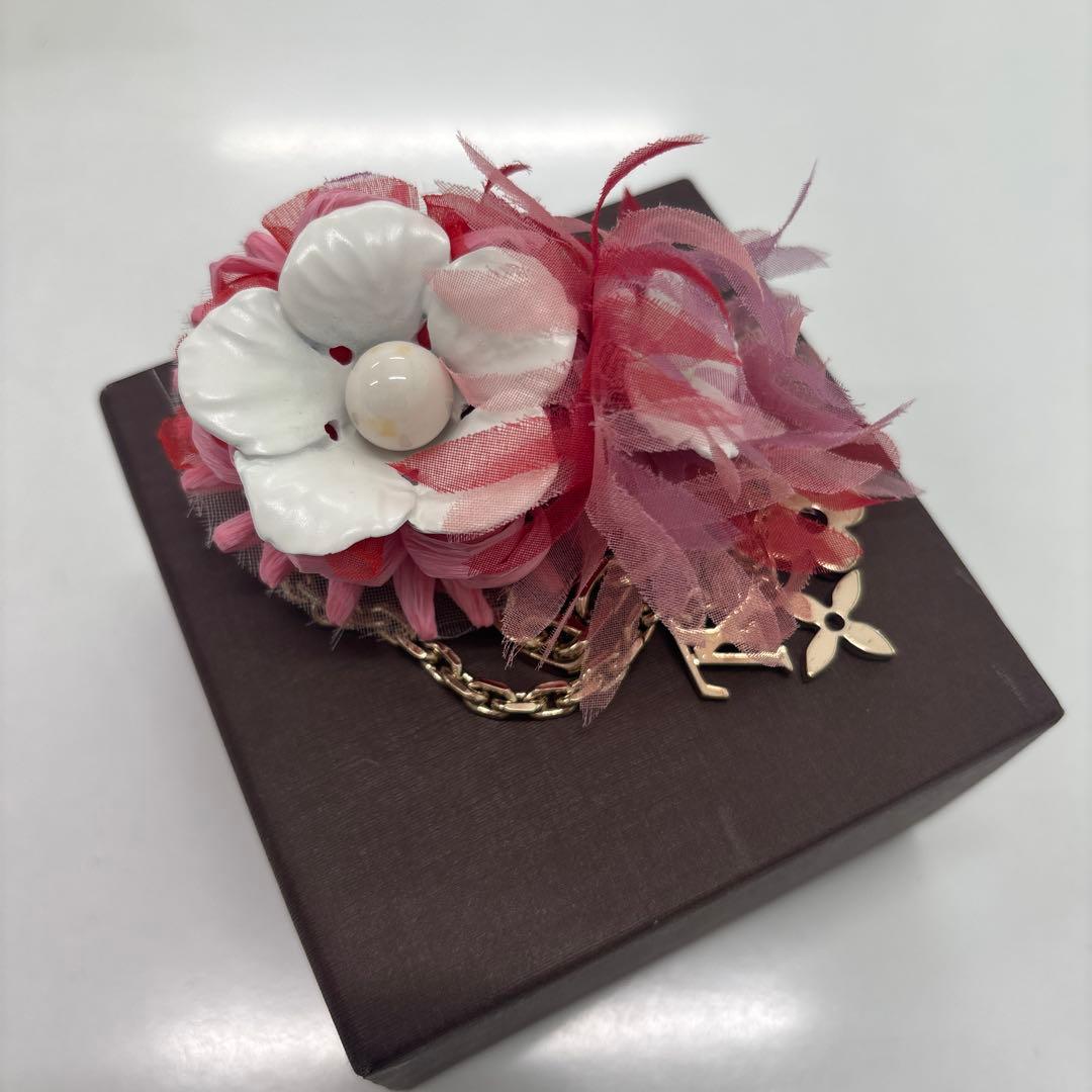 Louis Vuitton ルイ・ヴィトン 花 モチーフ コサージュ ブローチ 楽天市場】【中古】 LOUIS VUITTON ルイ・ヴィトン ブローチ