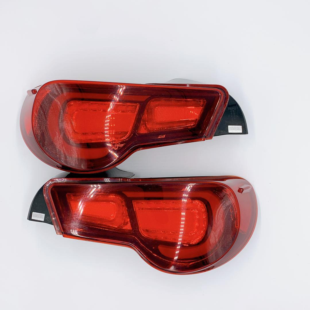 TOM'S(トムス) 86 BRZ LEDテールランプ ブラキッシュレッド - メルカリ