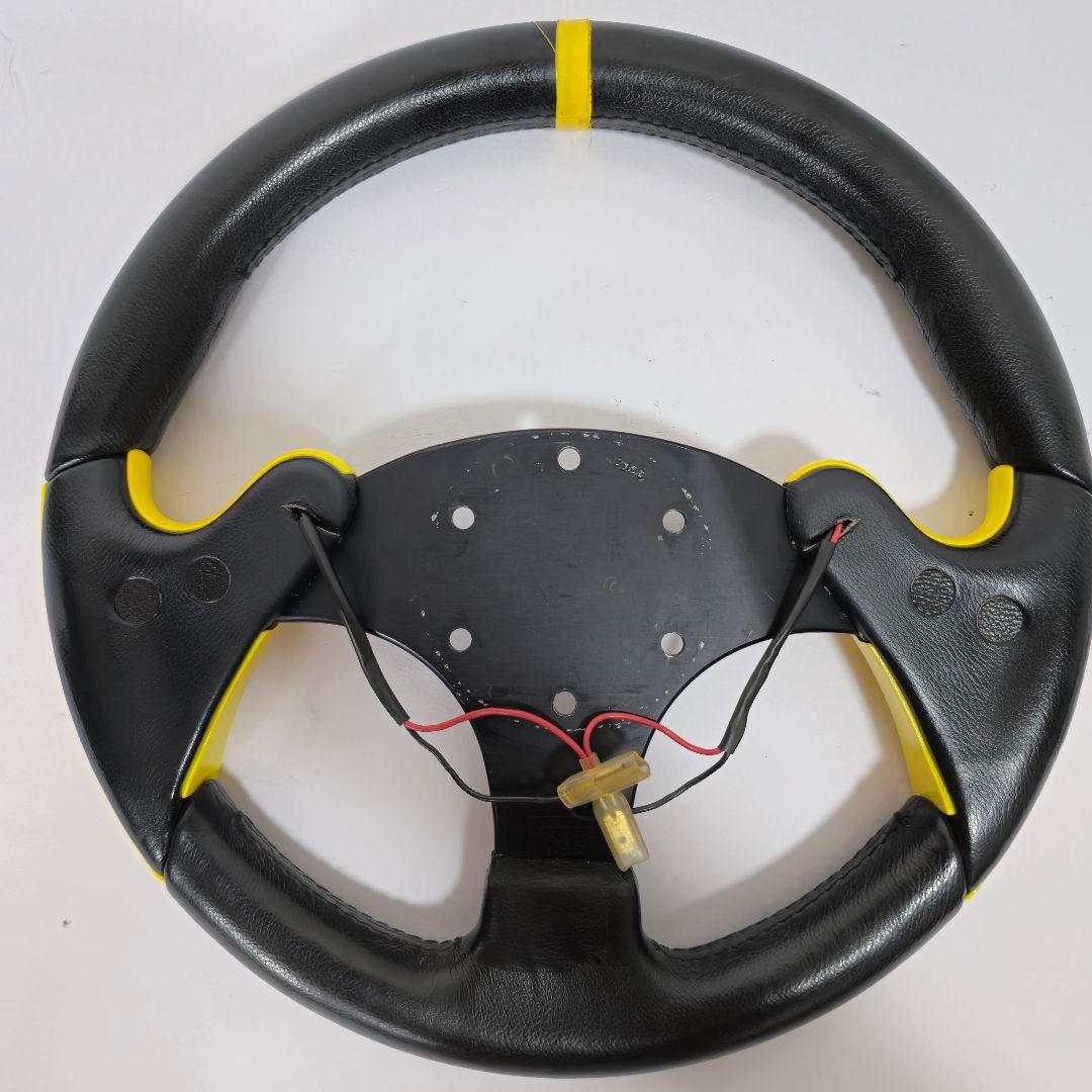 廃盤品】MOMO ステアリング スパイダー イエロー モモ ハンドル レザー