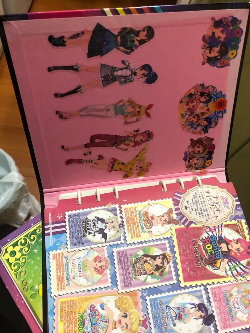 ☆バインダー3つ➕アイカツカード約300枚☆ - メルカリ