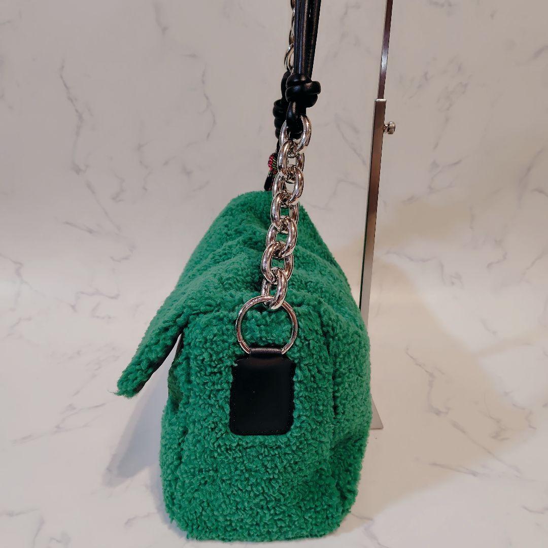 TOUS トウス シープスキン ラージクロスボディバッグ グリーンの通販