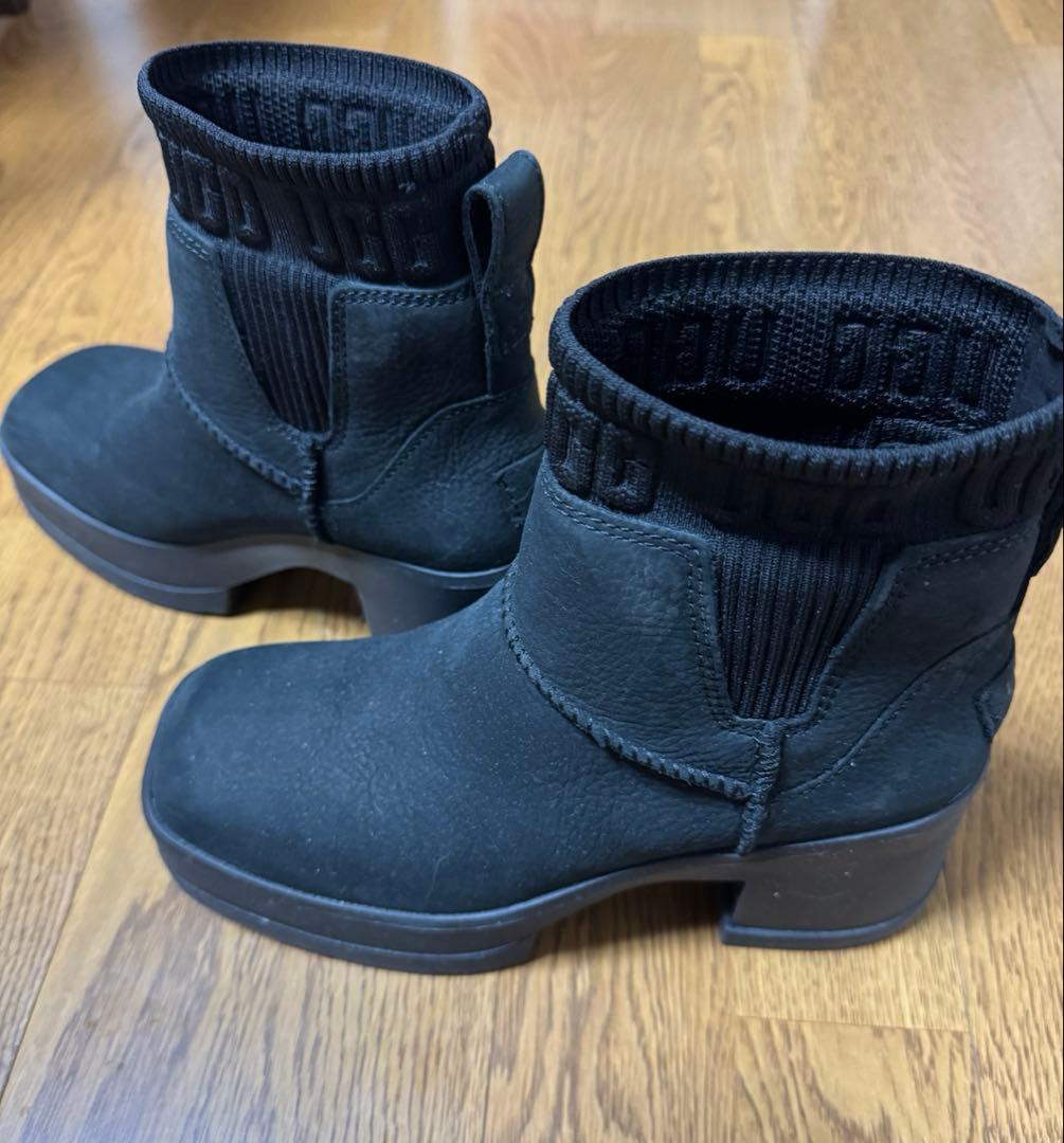 UGG モクシーチェルシー　Moxy Chelsea 24.5cm