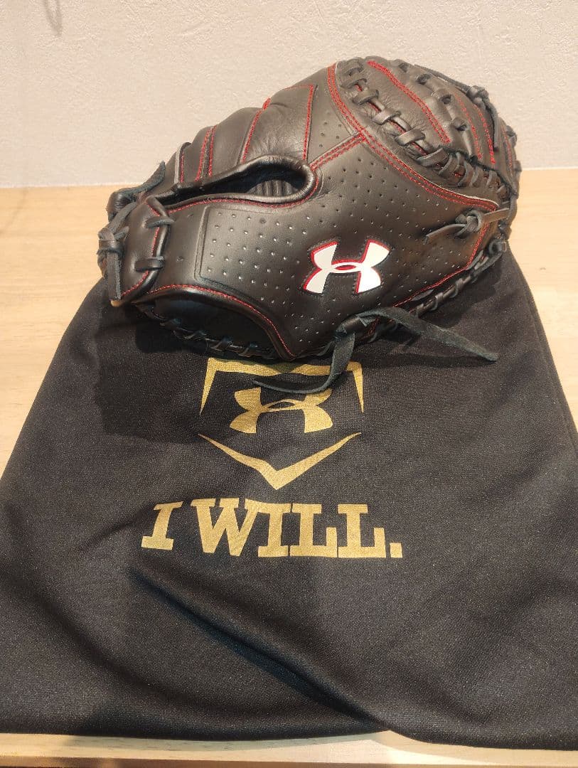 アンダーアーマー キャッチャー ミット 大人用 軟式 硬式 袋付き