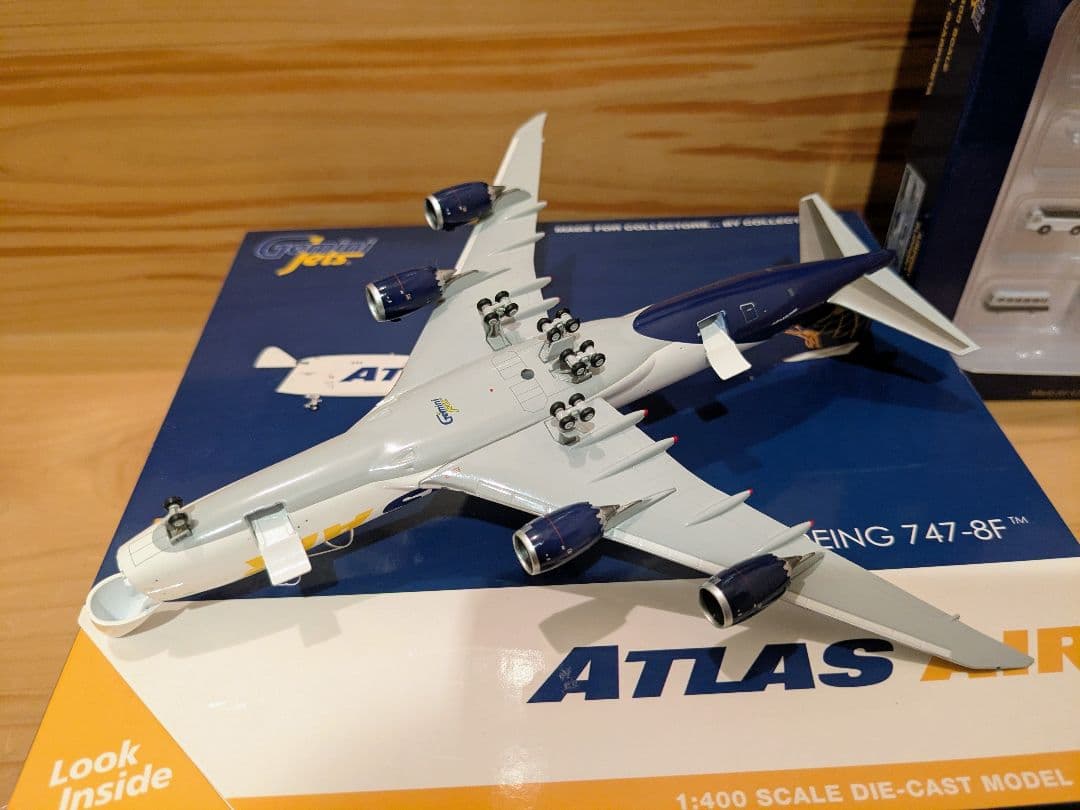 ジェミニ アトラス 747-8F 1/400 GSE 747 JAL ANA ジェミニ ANA