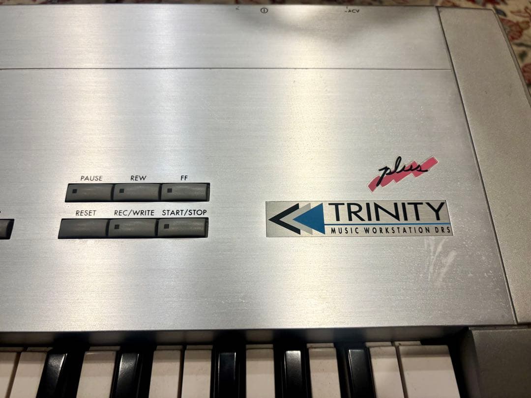 名機】KORG Trinity Plus 61鍵 日本仕様 動作確認済 - メルカリ