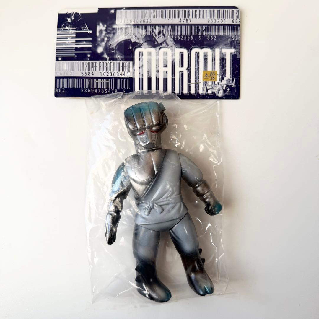 マーミット カラテマン ソフビ フィギュア ロボット刑事 - メルカリ