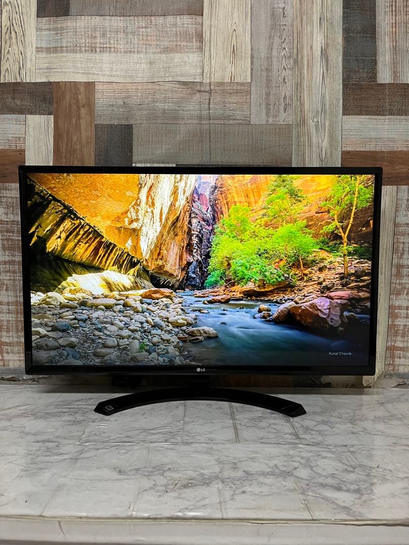 即日受渡❣️全国送料込目に優しいLG32型液晶モニターブルーライト軽減