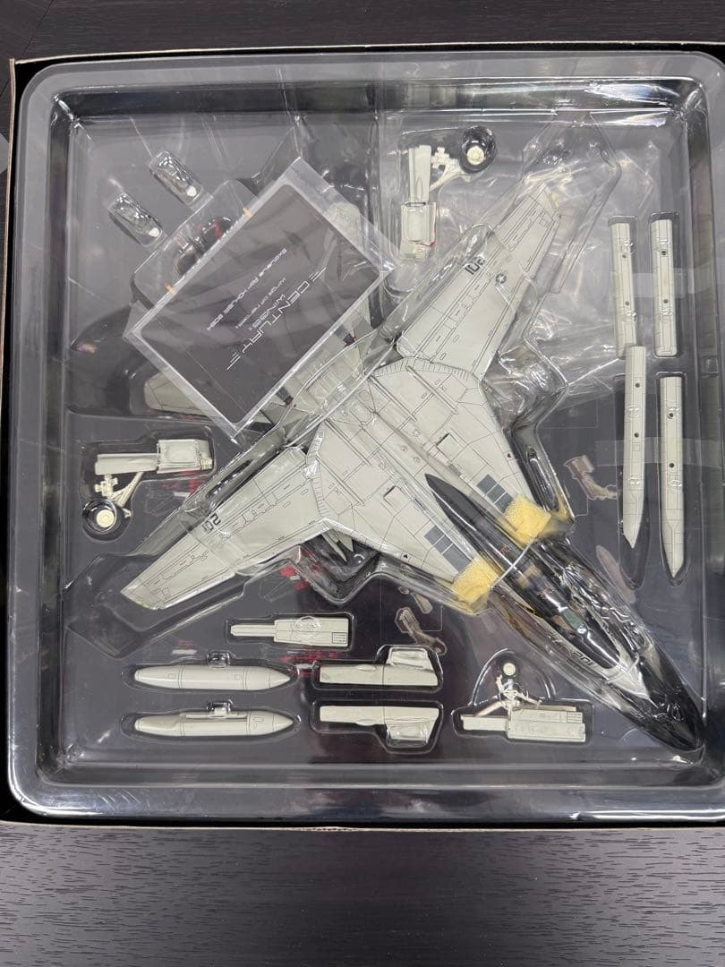 ★1/72スケール・美品★F-14Aトムキャット VF-84仕様 ☆1/72スケール・美品☆F-14Aトムキャット VF-84仕様 ☆1/72スケール