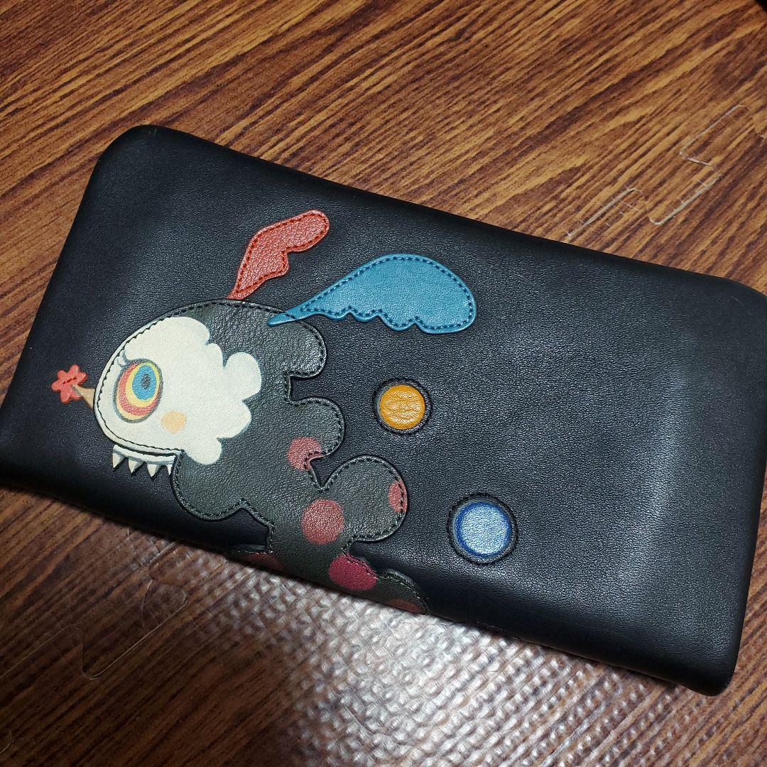 「神」　　魔法少女まどか☆マギカ　べべ　長財布 べべ柄ラウンドファスナー長財布『劇場版魔法少女まどか☆マギカ