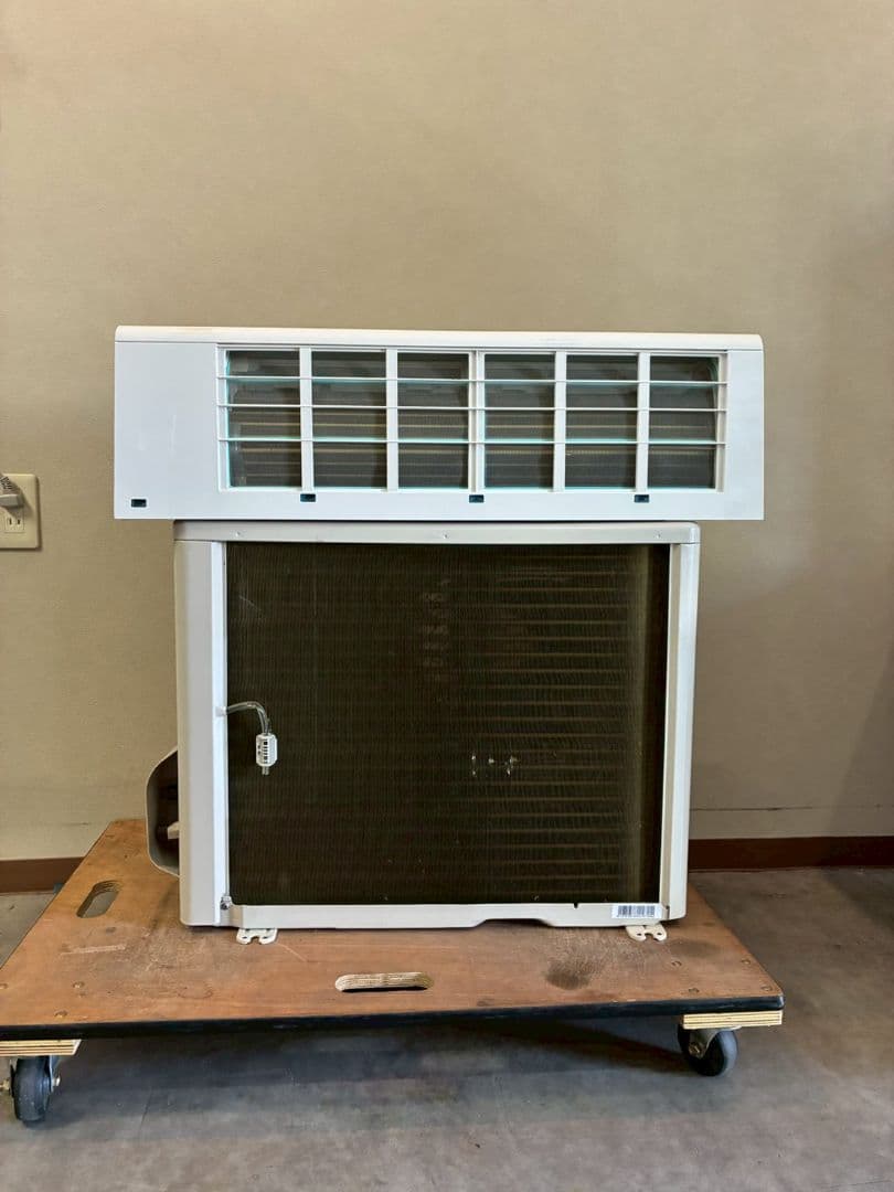 2085 東芝【RAS-K221M (W)】2024年製 6畳 エアコン 中古 - エアコン