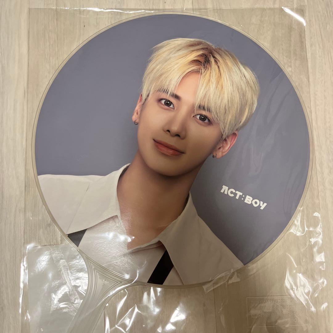 코코ෆ⸒⸒様専用 TXT カンテヒョンうちわ - メルカリ