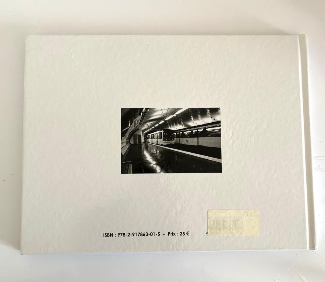 MÉTROPOLISSON JANOL APIN 写真集