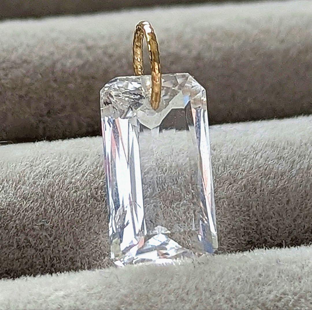 ♢N♢K18 モルガナイト 3.23ct ネックレスチャーム