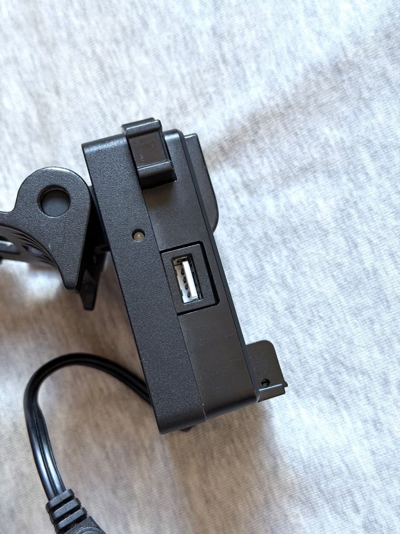 Core SWX FX6 Vマウントバッテリーブラケット - メルカリ