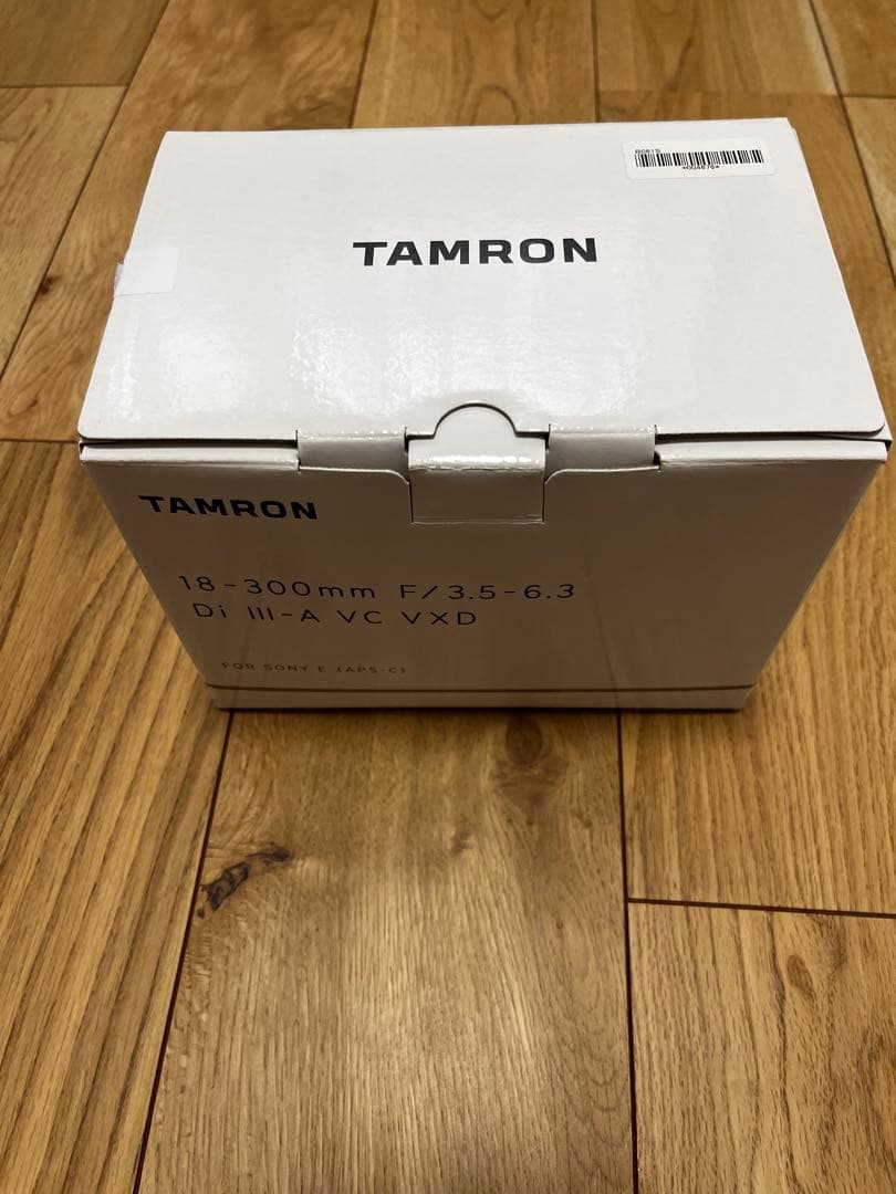 レンズ(ズーム) 18- -300mm F/3.5-6.3 Di III -A VC VXD