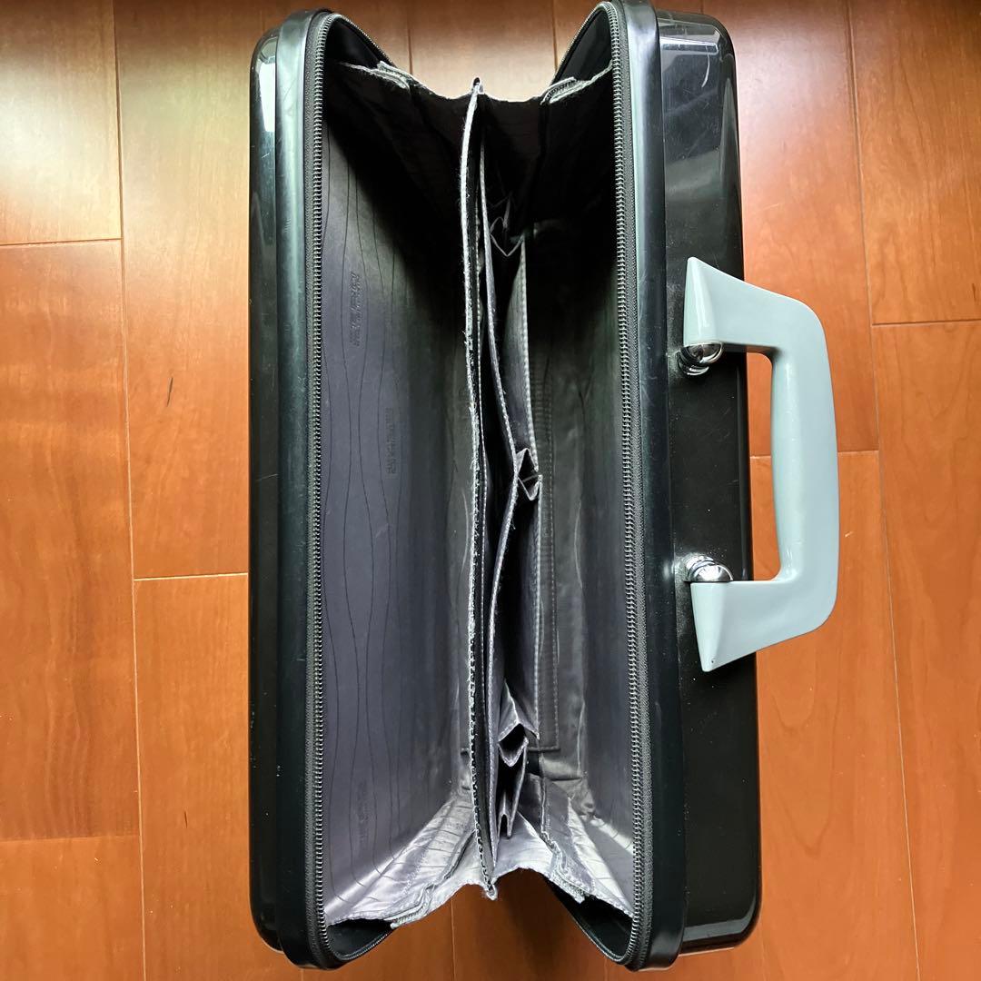 ゼロハリバートン アタッシュケース ポリカーボネート ブラック - メルカリ