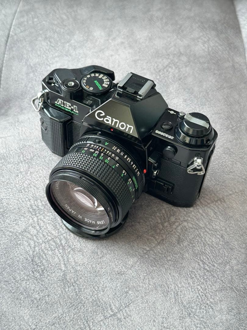 【電源確認済】Canon AE-1 Program＋ FDレンズ2本+各種備品 電源確認済】Canon AE-1 Program＋ FDレンズ2本+各種備品 電源確認済