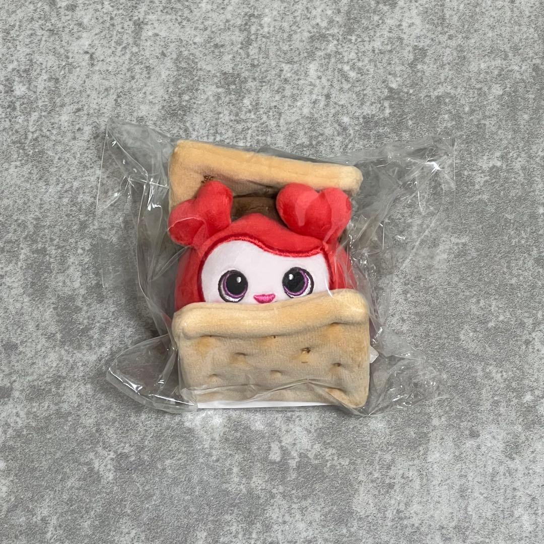 TWICEチェヨン スモア風バックチャーム チェンブリー - メルカリ